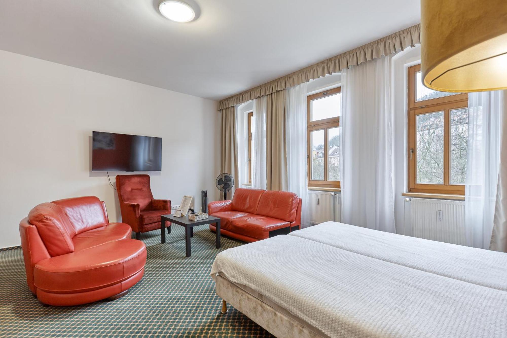 Excellent Apartments In Spa City Center 5 Min Walk From The Colonnade كارلوفي فاري المظهر الخارجي الصورة