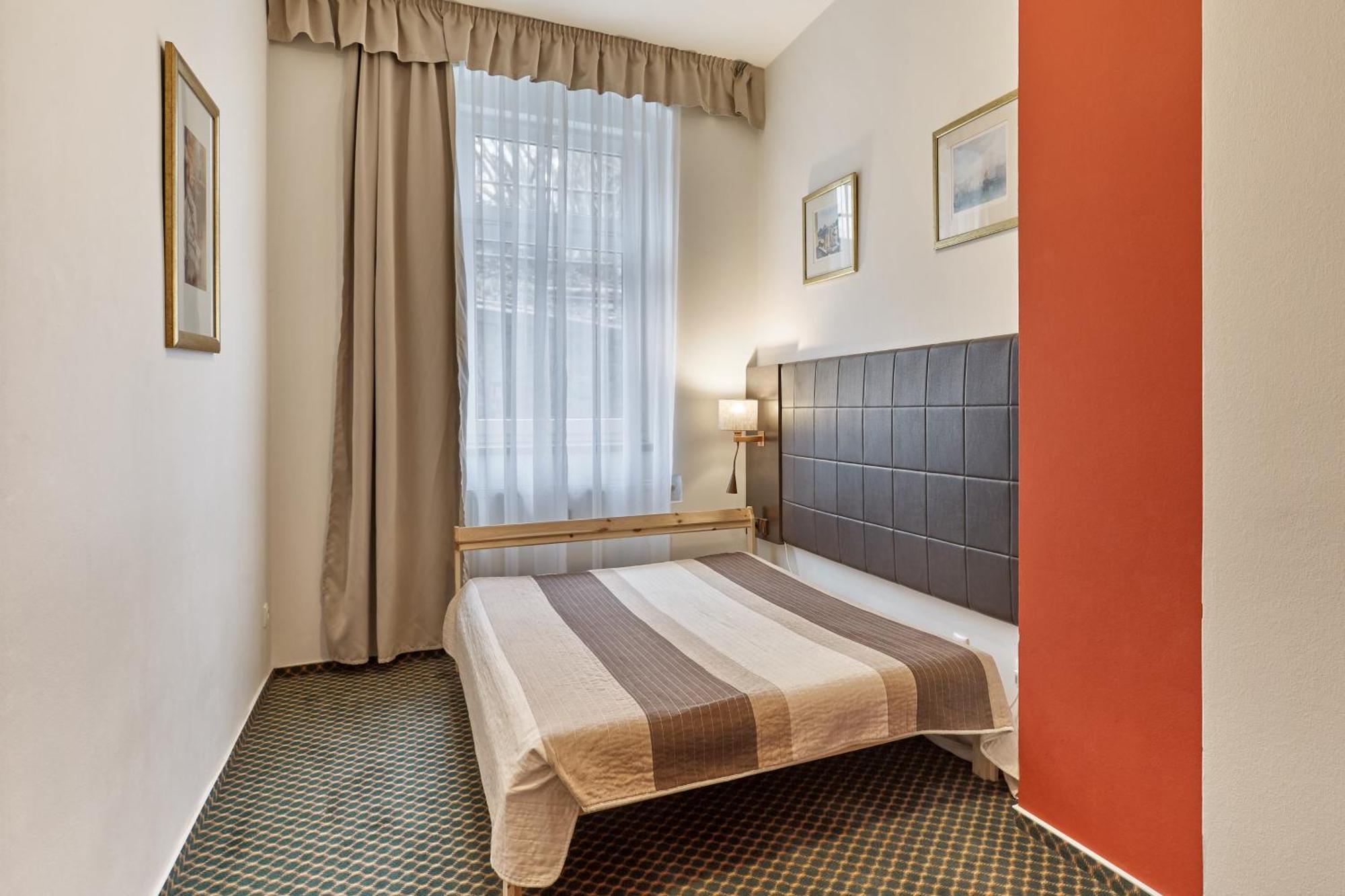 Excellent Apartments In Spa City Center 5 Min Walk From The Colonnade كارلوفي فاري المظهر الخارجي الصورة
