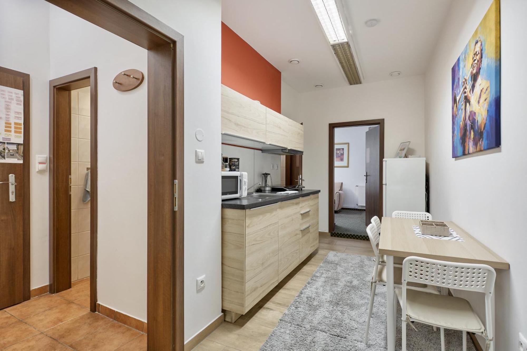 Excellent Apartments In Spa City Center 5 Min Walk From The Colonnade كارلوفي فاري المظهر الخارجي الصورة