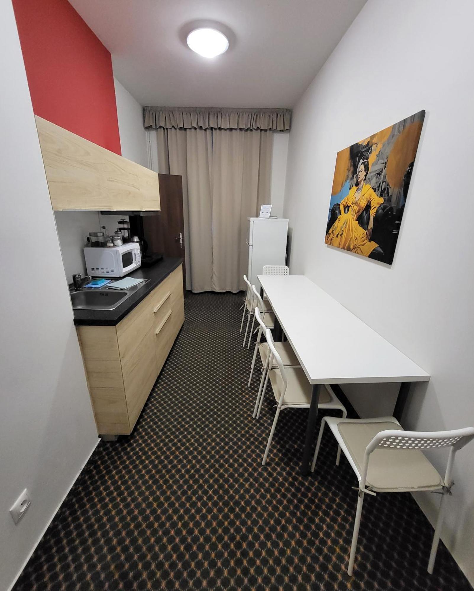 Excellent Apartments In Spa City Center 5 Min Walk From The Colonnade كارلوفي فاري المظهر الخارجي الصورة